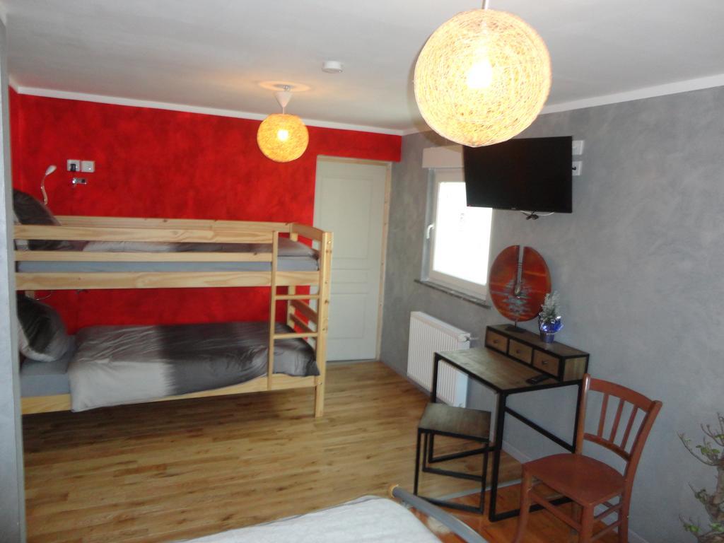 Chez Jpzen Nowicki Bed & Breakfast Freyming-Merlebach Rom bilde
